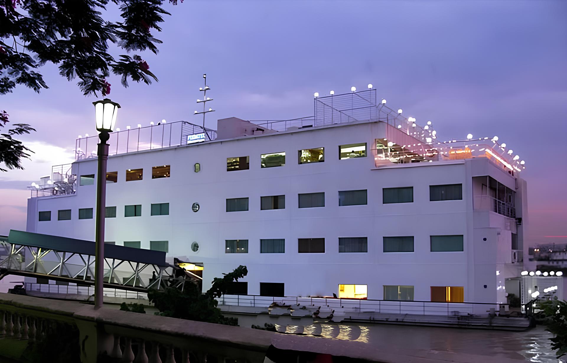 image of Polo Floatel Kolkata